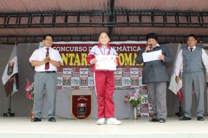 Primeros puestos en el Concurso de Matemáticas SANTAROSINOMAT 2019